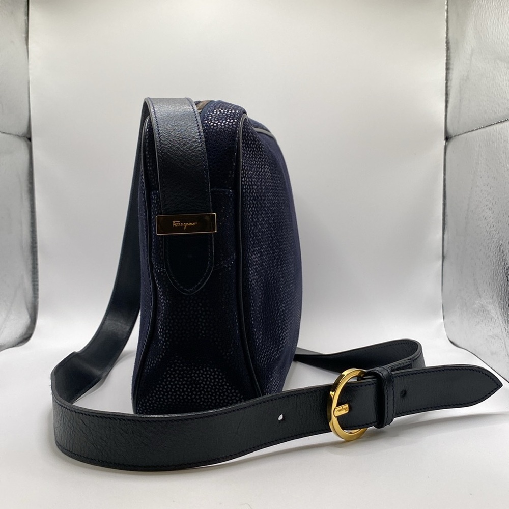 Salvatore Ferragamo Speckled Suede Navy Blue Crossbody Camera Bag Rare Find! EUC - Picture 5 of 11